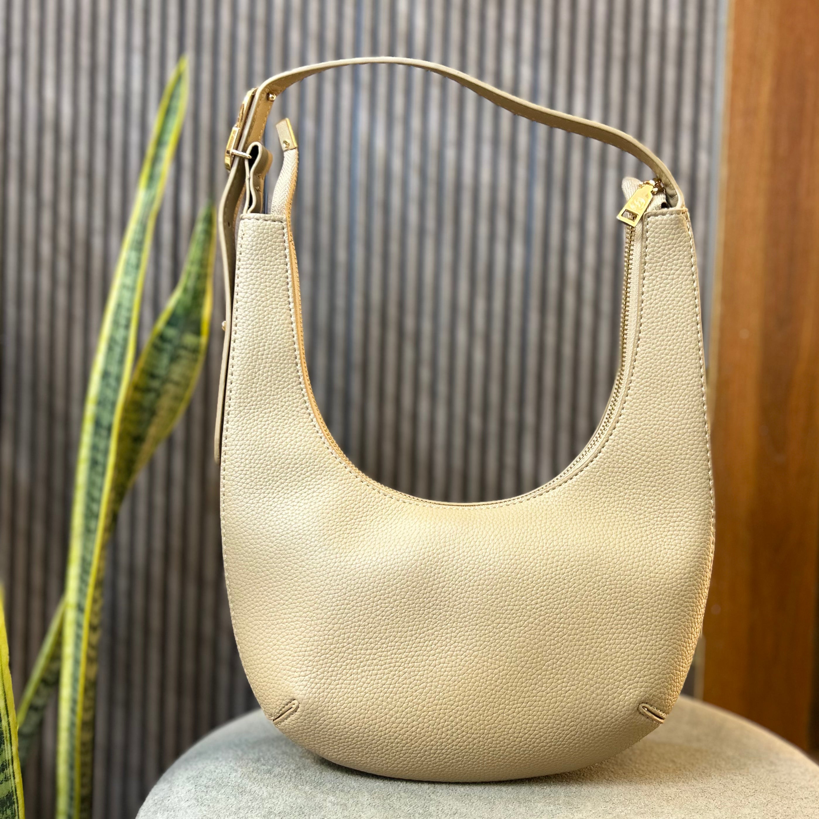 All day Arc Shoulder Bag