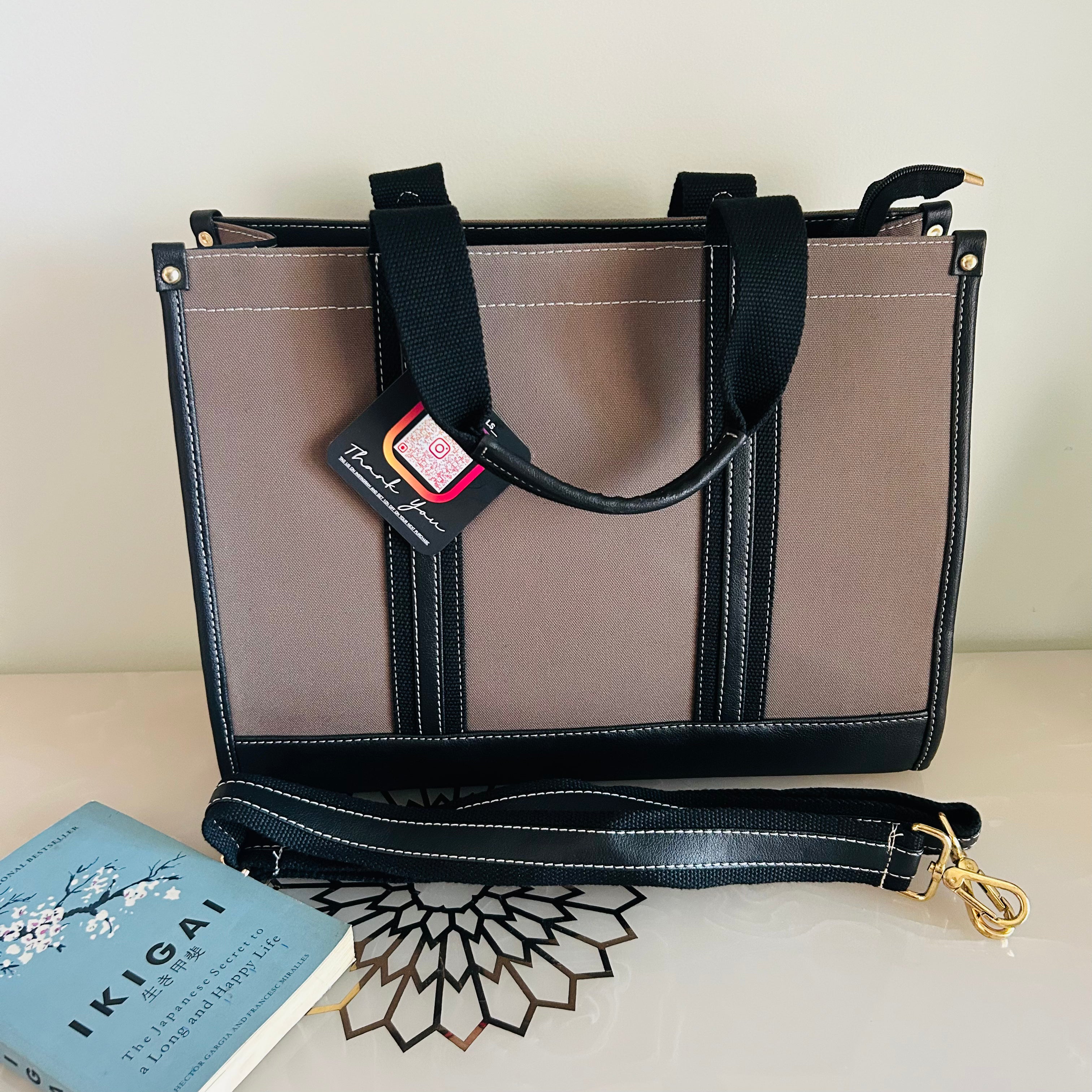 Go-to canvas bag